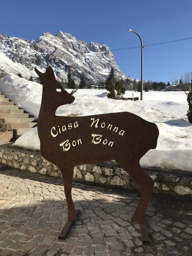 Ciasa Nonna Bon Bon Hotel Кортина д'Ампецо Екстериор снимка